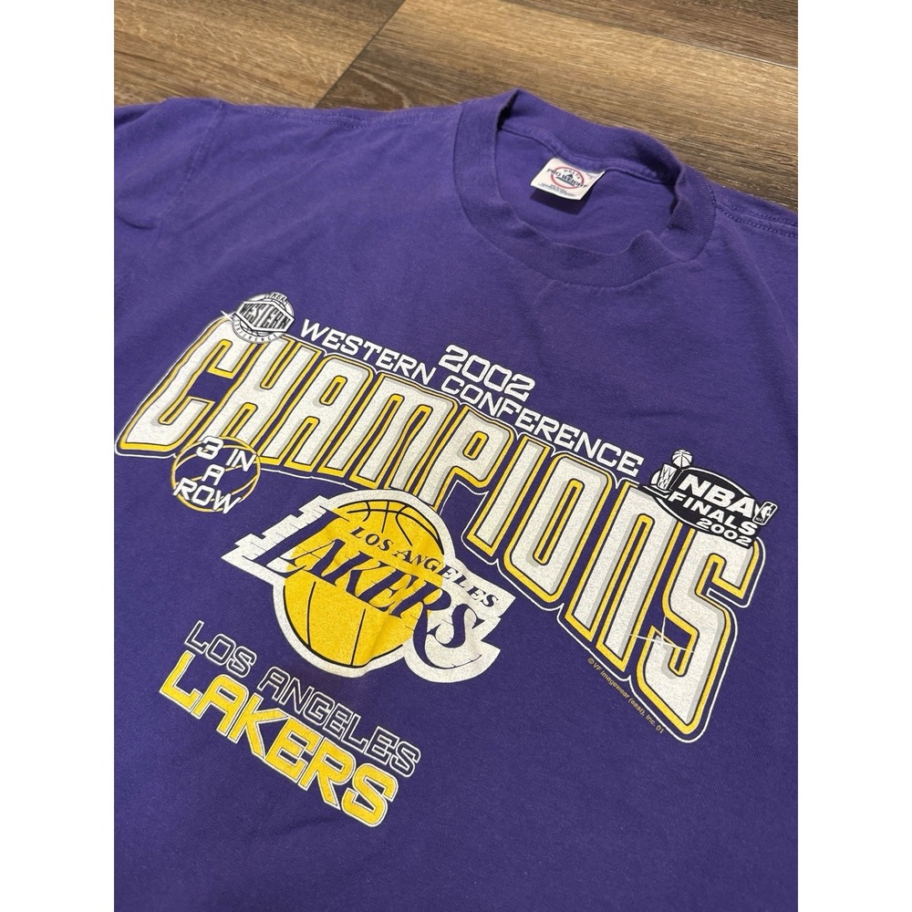 Vintage Y2K Los Angeles Lakers 2002‎ Champs Purple Delta Pro Weight Shirt Large